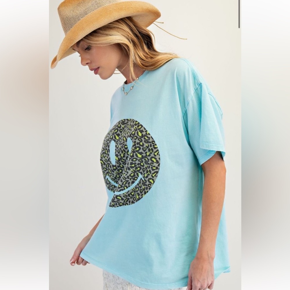 850 🌻 EASEL HAPPY FACE aqua PRINT WASHED COTTON TOP